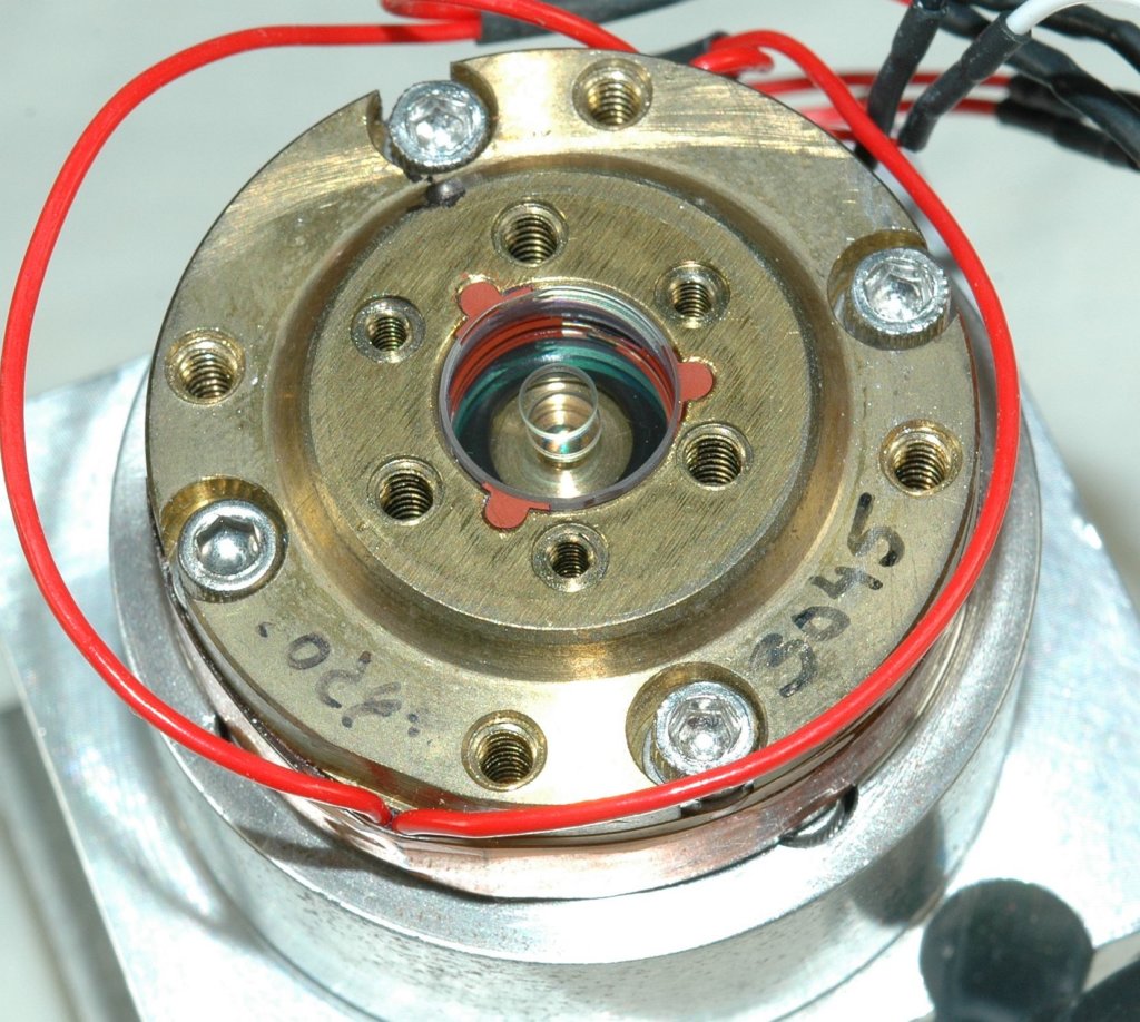 amoco1laser_crystal2.jpg