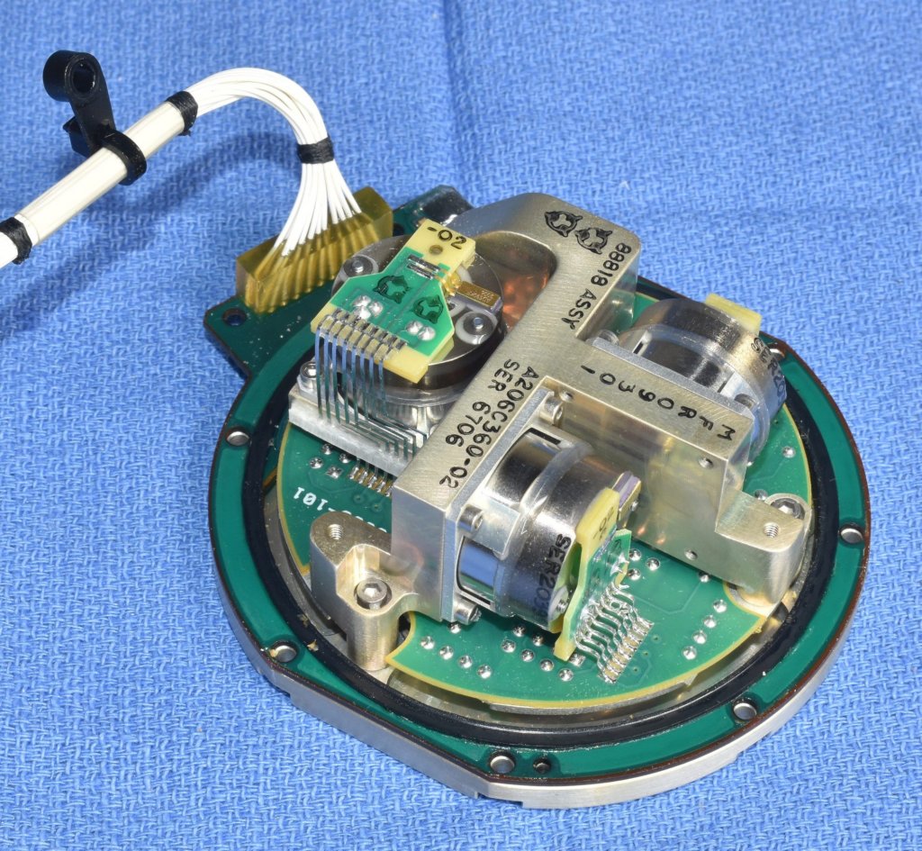 kearfottk600a37401_isap_accelerometers_with_pcb1.jpg