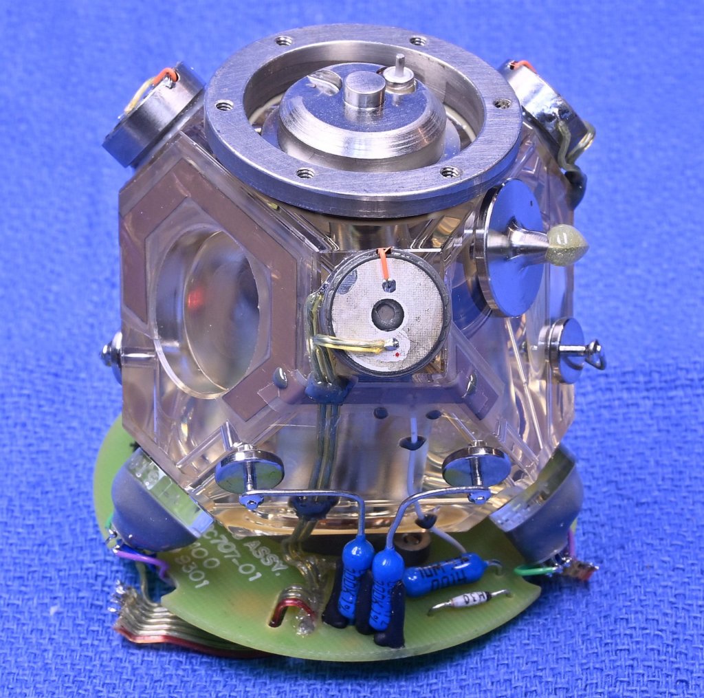kearfottk600a37401_isap_rlg_block_removed_side4.jpg